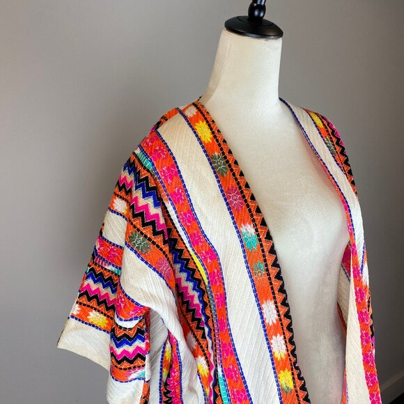 Harlow Loves Dasiy Kimono Cardigan Cover Up - Picture 2 of 13